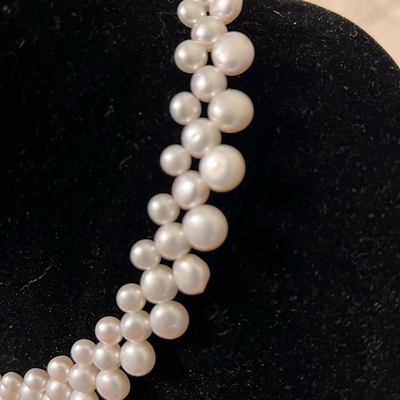 Stunning Button Pearl Woven Necklace three layers - Picture 4 of 6